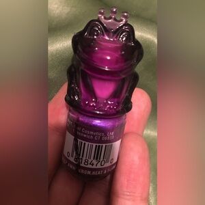 *SOLD*FREE WITH PURCHASE* (6) 4ml purple nailpolish bottles